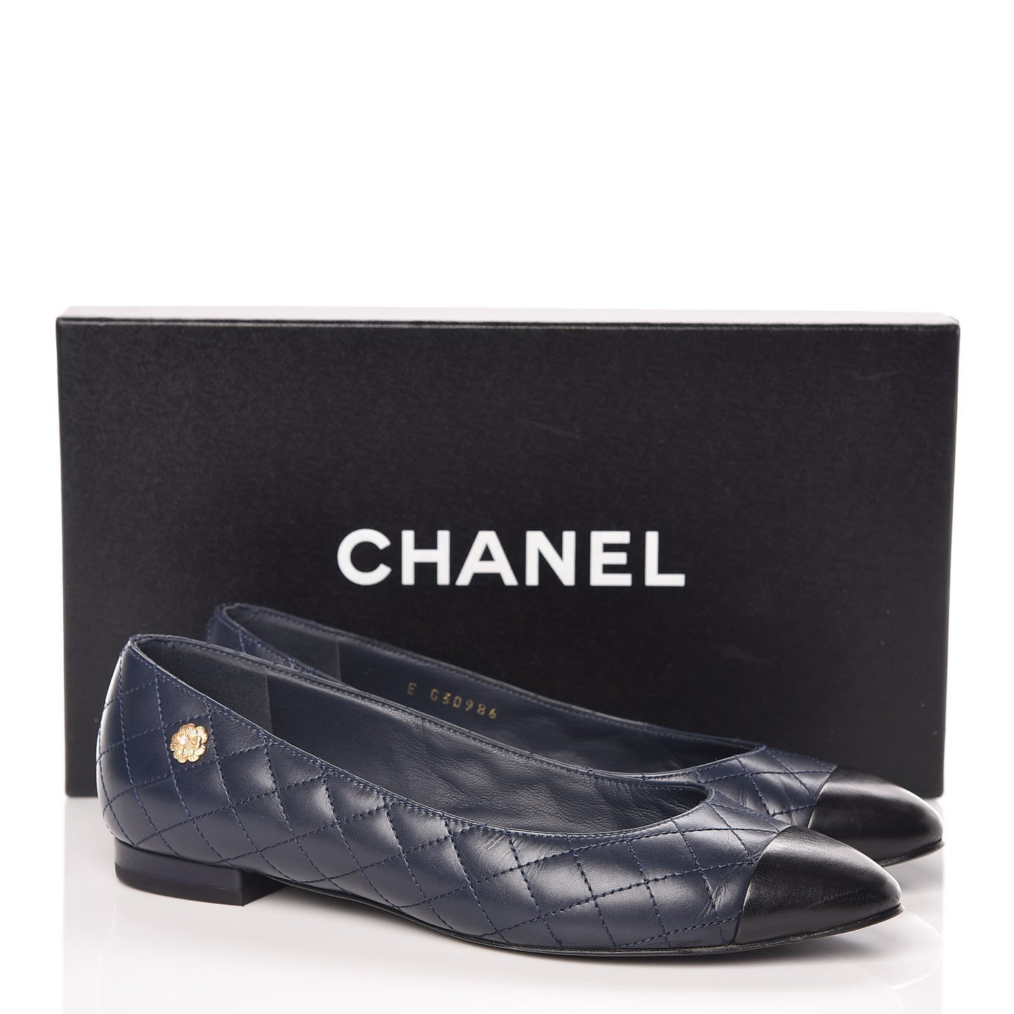 Aged Calfskin Quilted CC Cap Toe Ballerina Flats 37 Navy