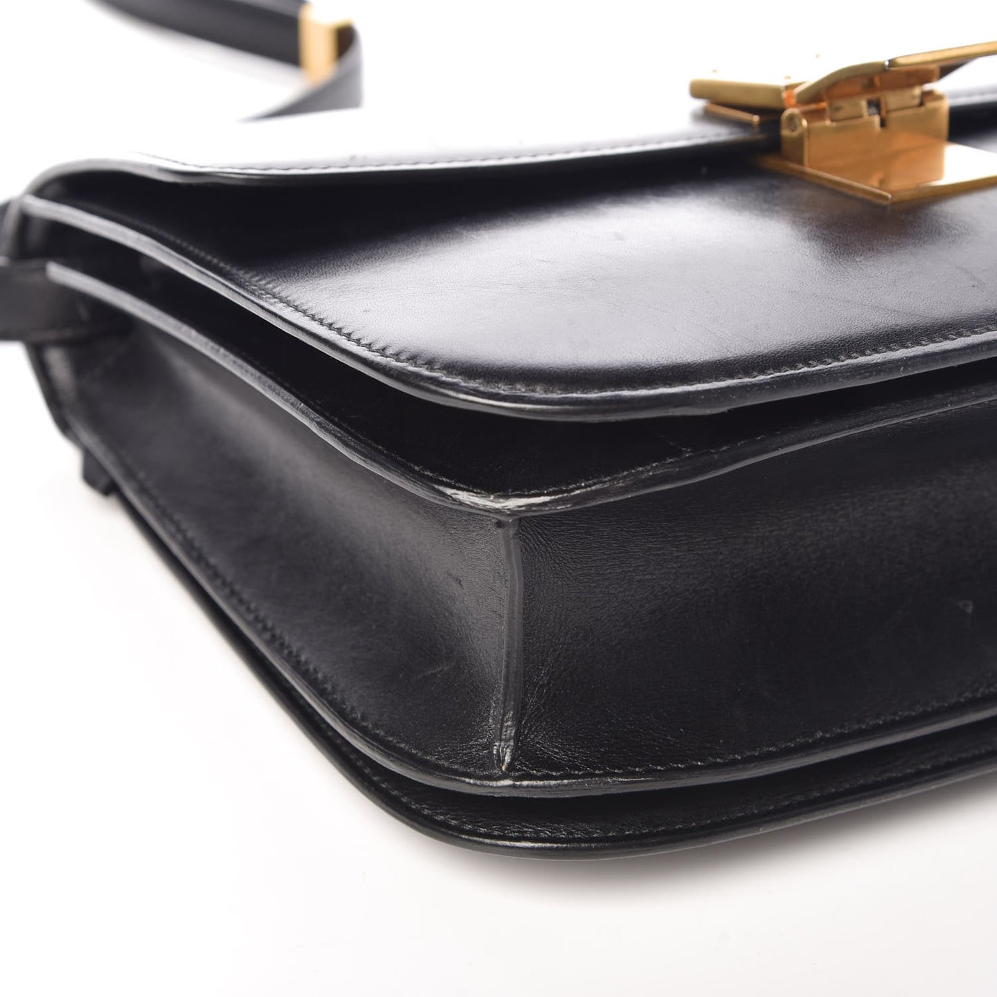 Box Calfskin Medium Classic Box Flap Bag Black