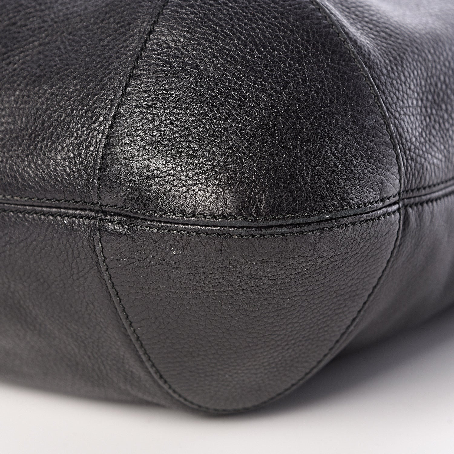 Gucci Pebbled Calfskin Medium Soho Chain Hobo Black 10 of 14