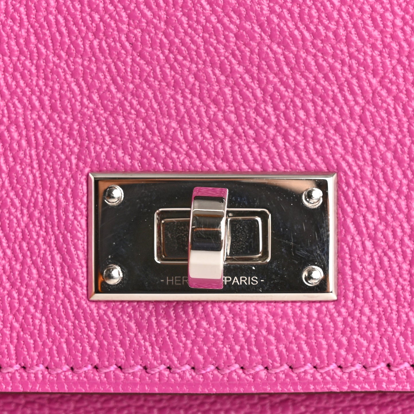 Chevre Mysore Kelly Pocket Compact Wallet Rose Pourpre