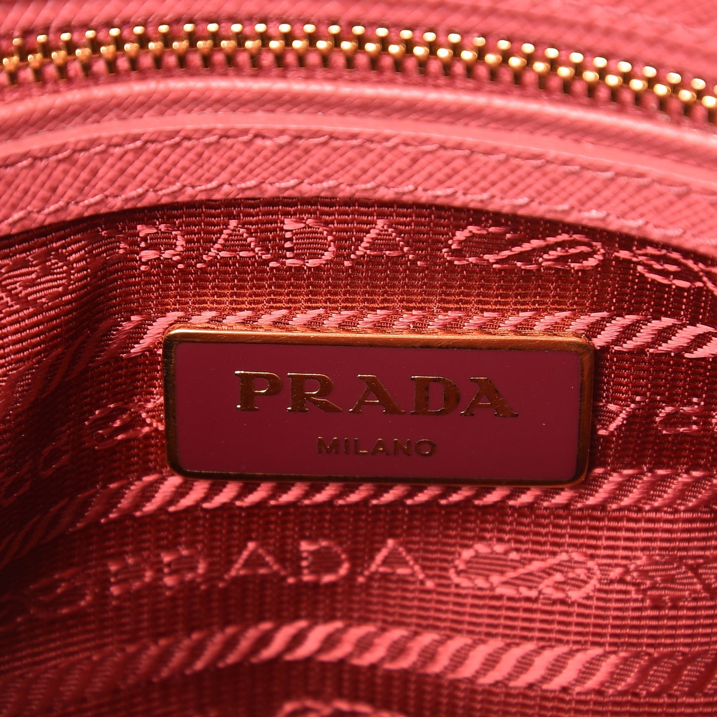 Saffiano Lux Small Promenade Tote Peonia