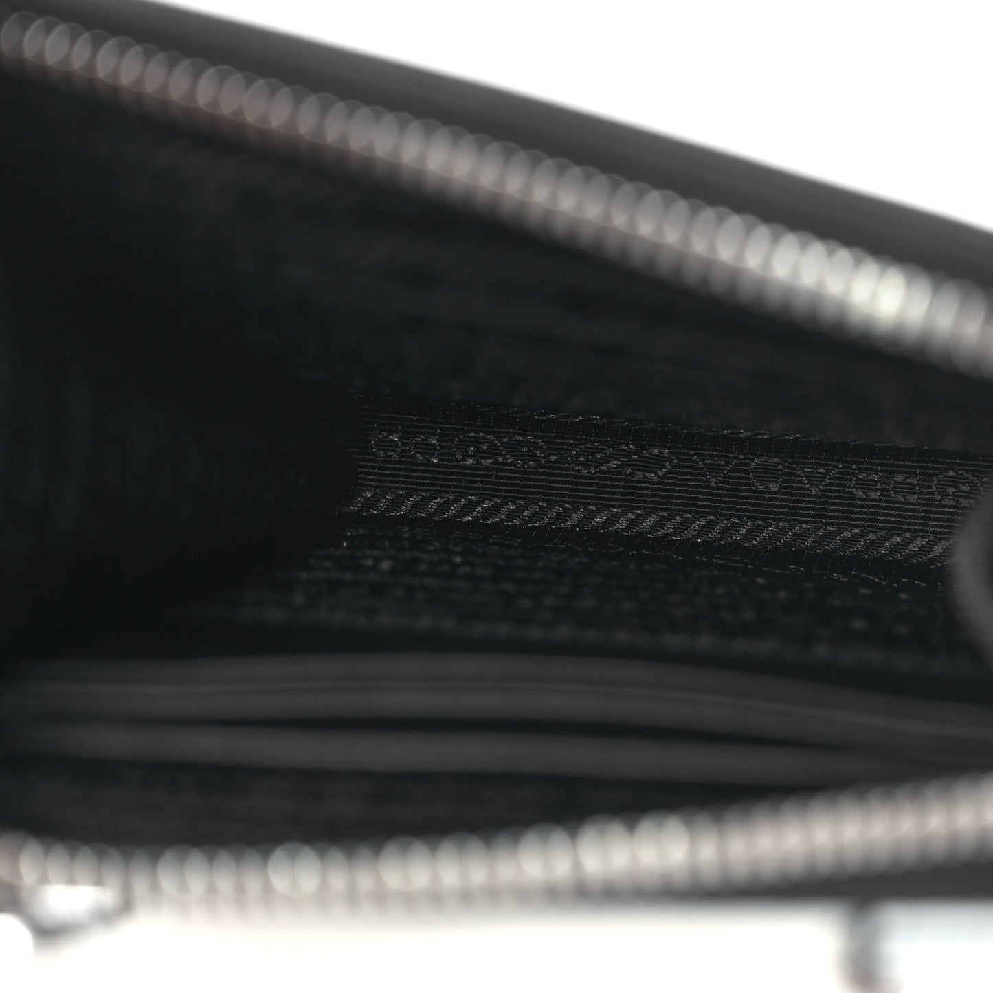 Spazzolato Embossed Phone Crossbody Pouch Argento