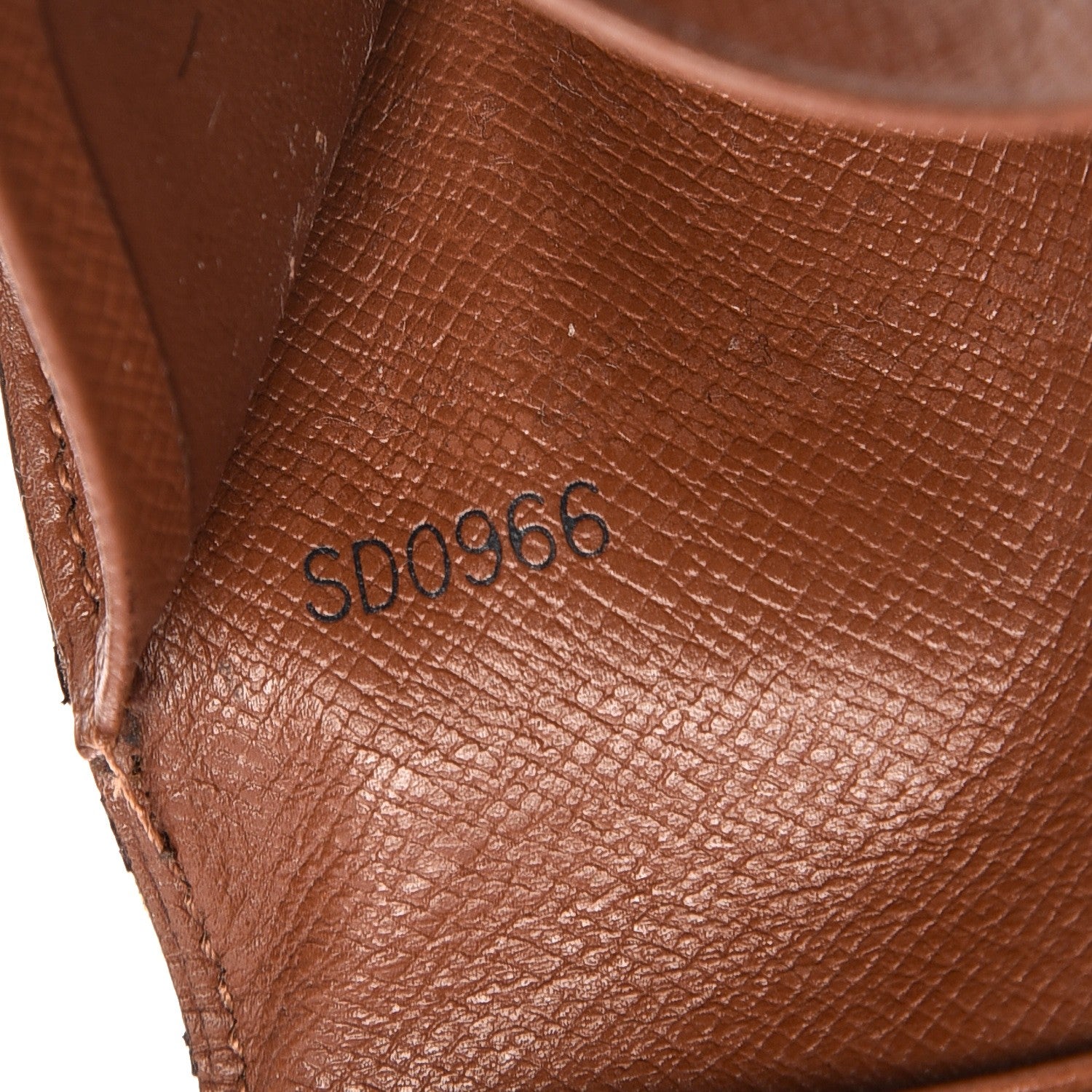 Louis Vuitton Monogram Mini Agenda Cover 7 of 10