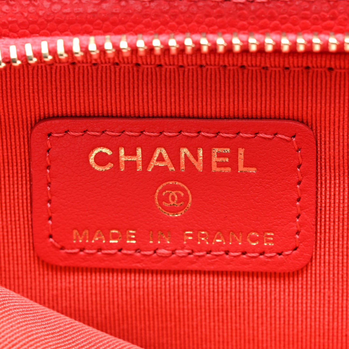Caviar Quilted CC Phone Holder Red
