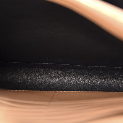Saint Laurent Grain De Poudre Mixed Matelasse Triquilt Monogram Chain Wallet Dune 9 of 11