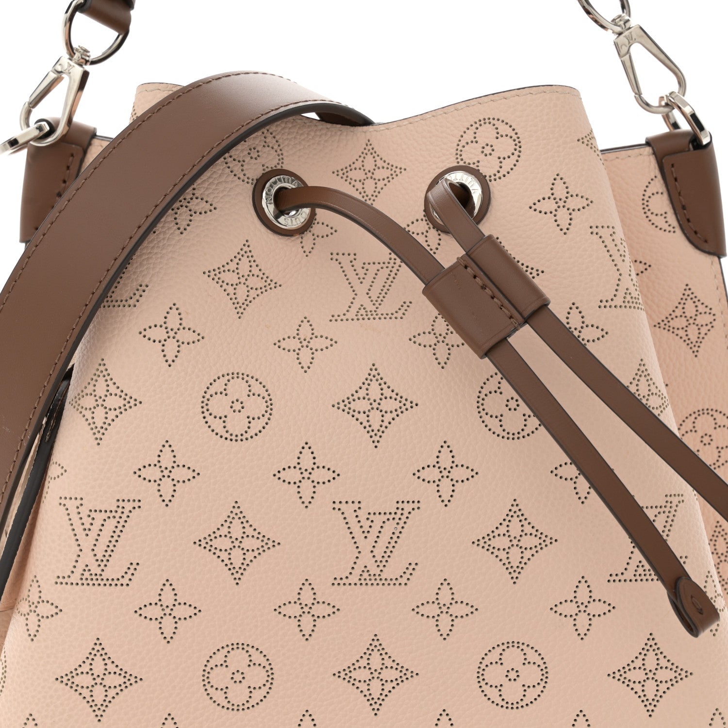 Louis Vuitton Mahina Muria Creme 8 of 12