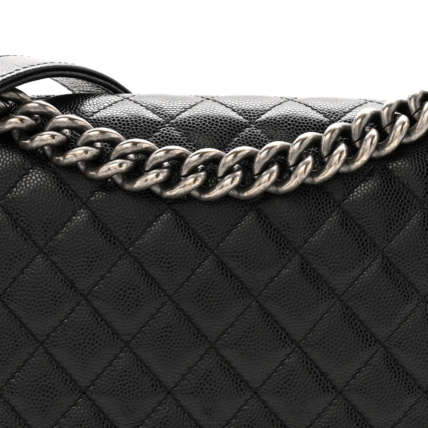 Caviar Quilted Medium Boy Flap Black