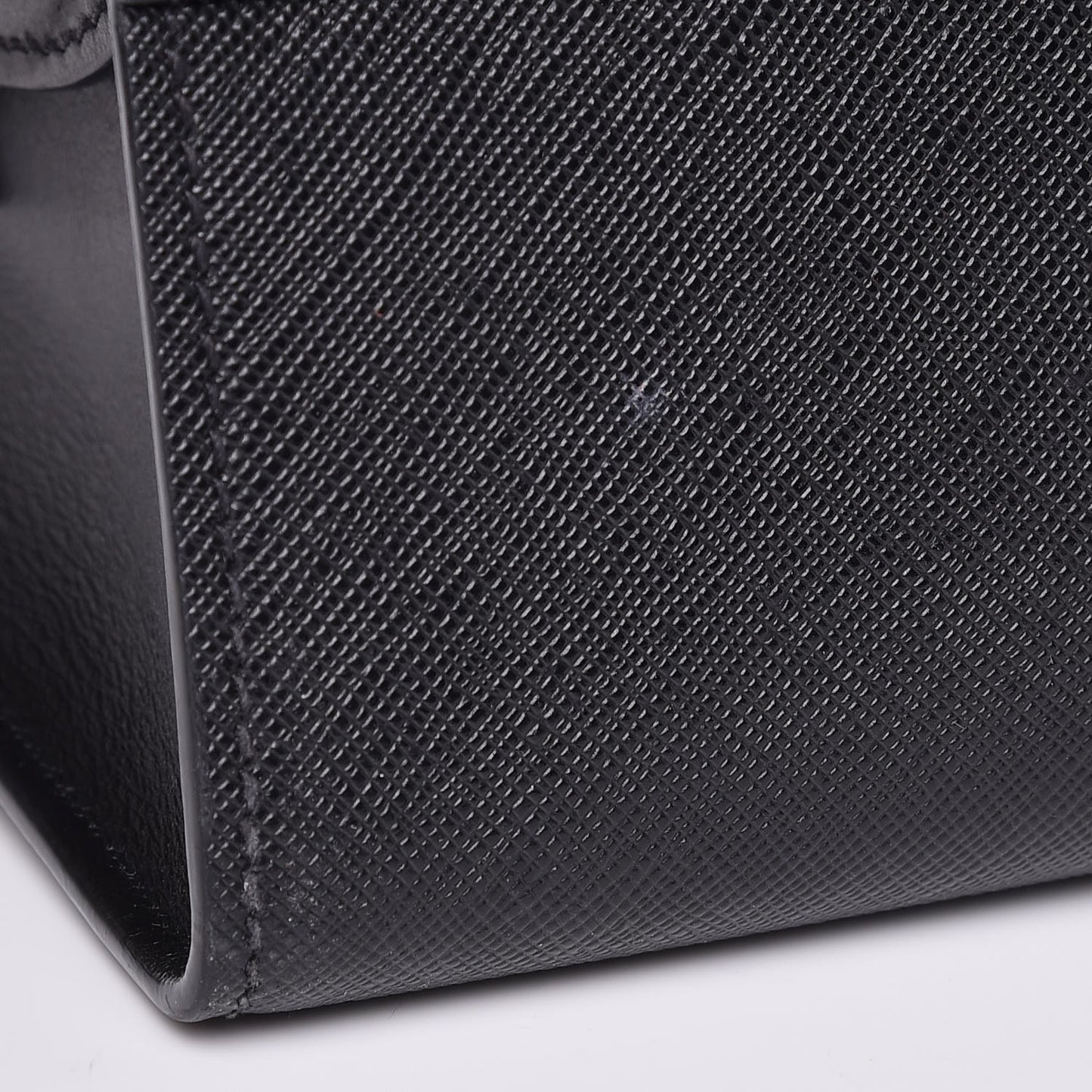 Saffiano City Calfskin Medium Esplanade Tote Black