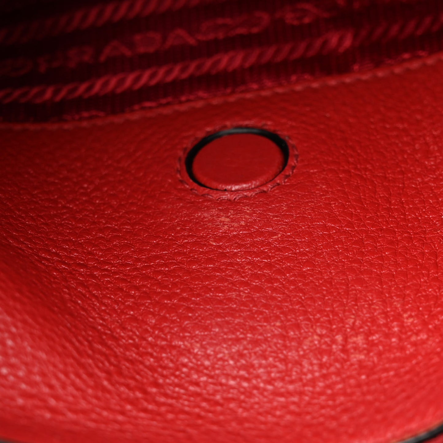 Vitello Phenix Zippered Messenger Hobo Rosso