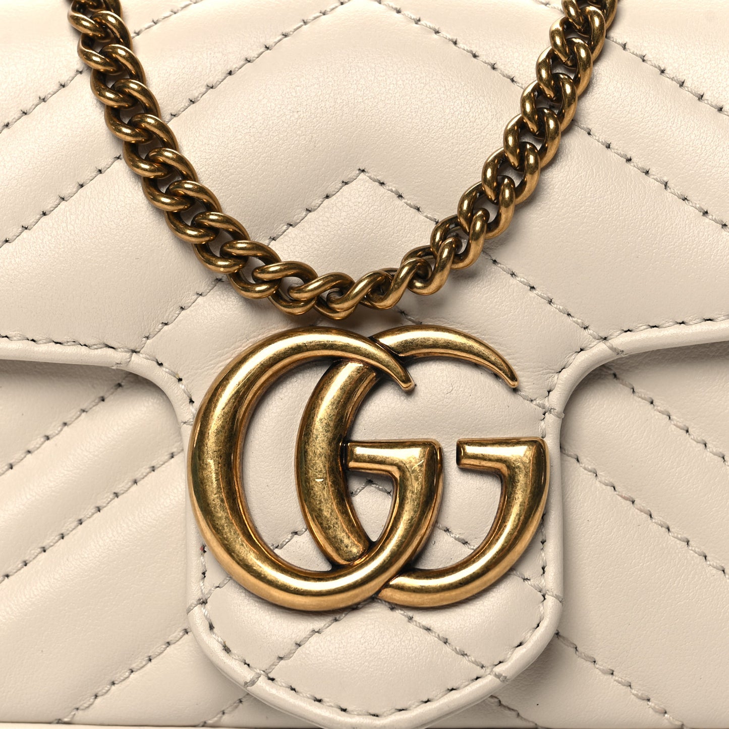 Calfskin Matelasse Super Mini GG Marmont Shoulder Bag White