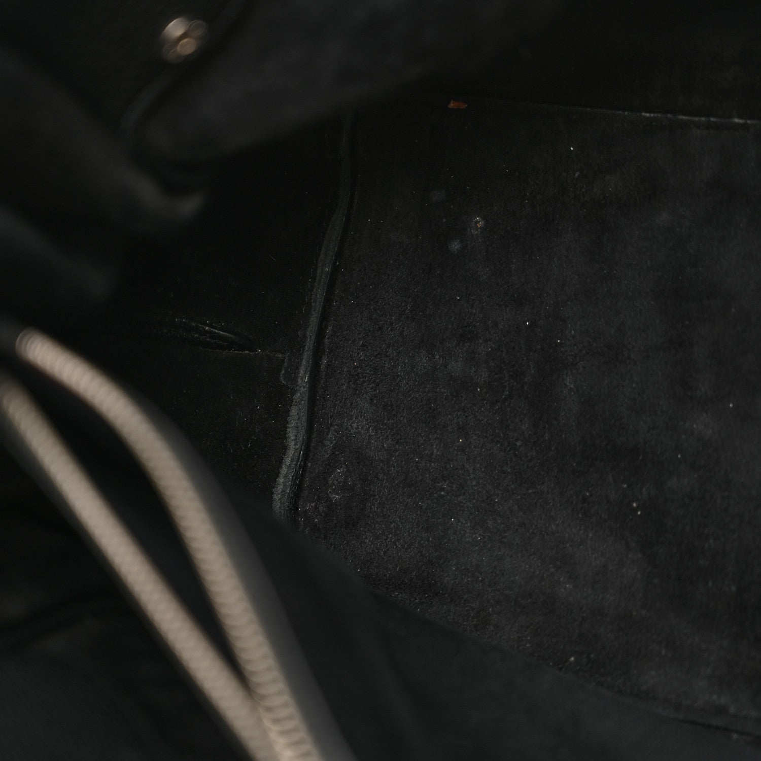 Saint Laurent Grained Calfskin Medium Souple Sac De Jour Black 13 of 20