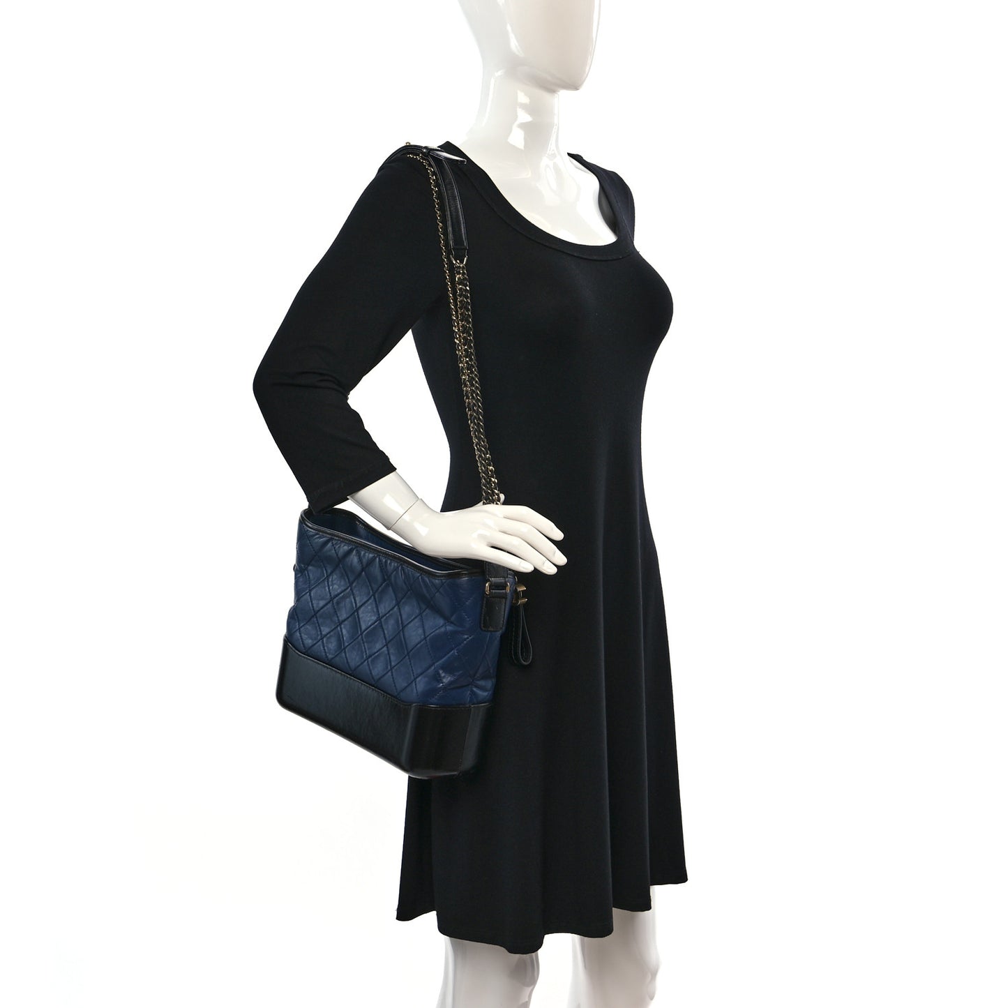 Aged Calfskin Quilted Medium Gabrielle Hobo Navy Black