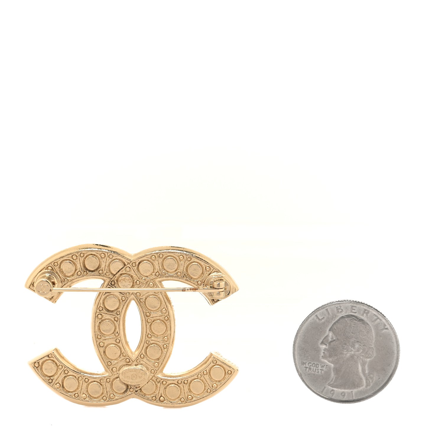 Metal Crystal Graduated Pearl CC Brooch Gold