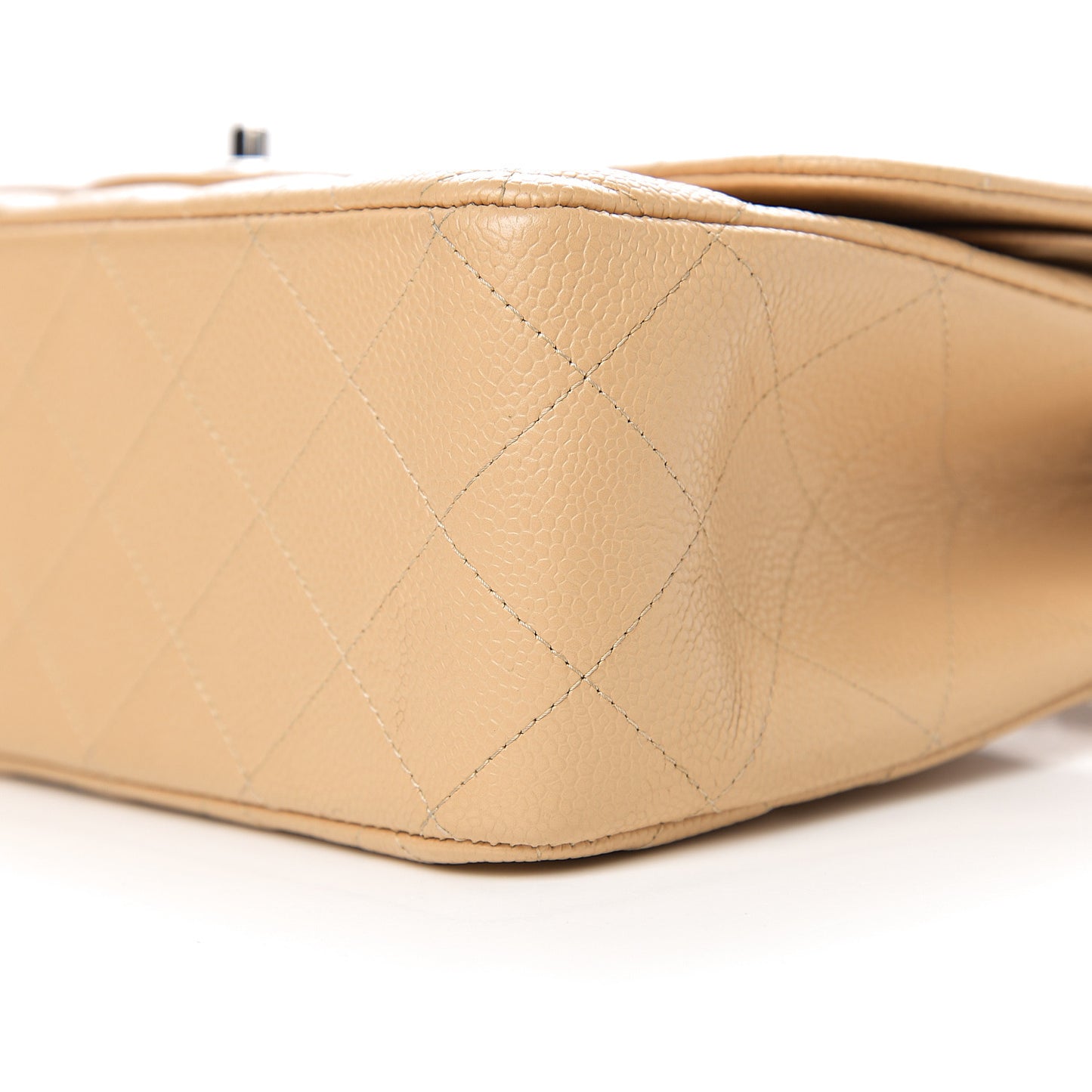 Caviar Quilted Jumbo Double Flap Beige Clair