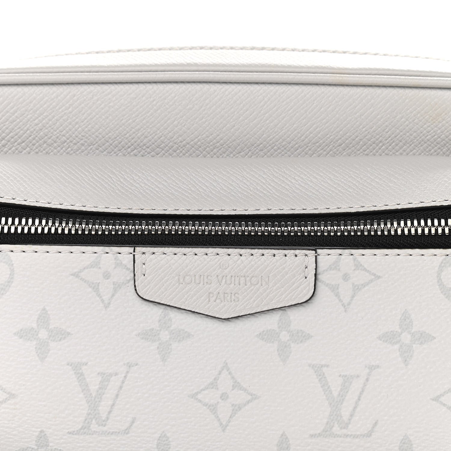 Louis Vuitton Taiga Monogram Outdoor Bumbag White 8 of 12
