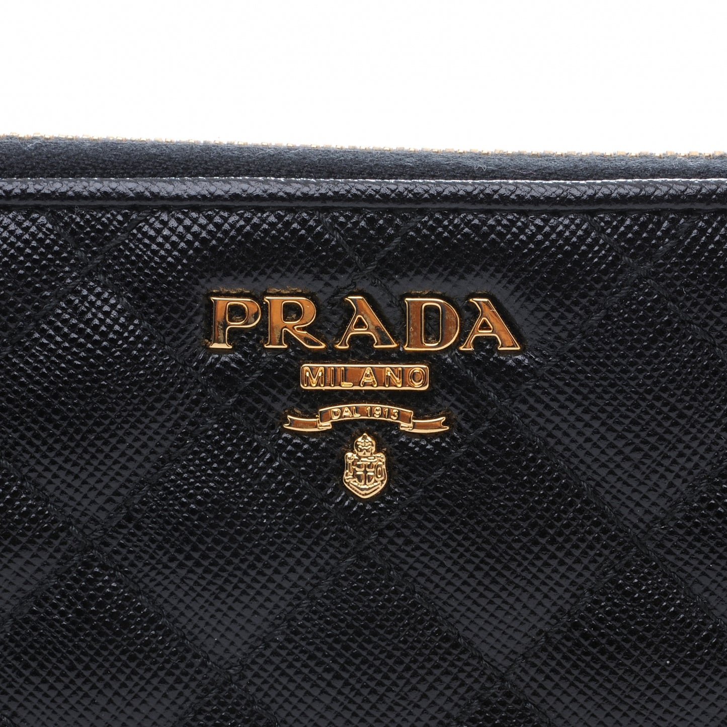 Saffiano Quilted Zip Around Wallet Nero Black