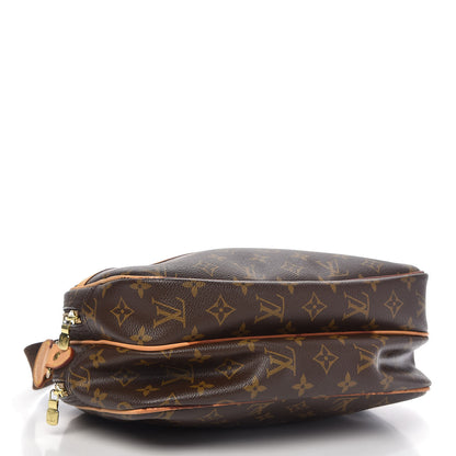 Louis Vuitton Monogram Reporter PM 6 of 9