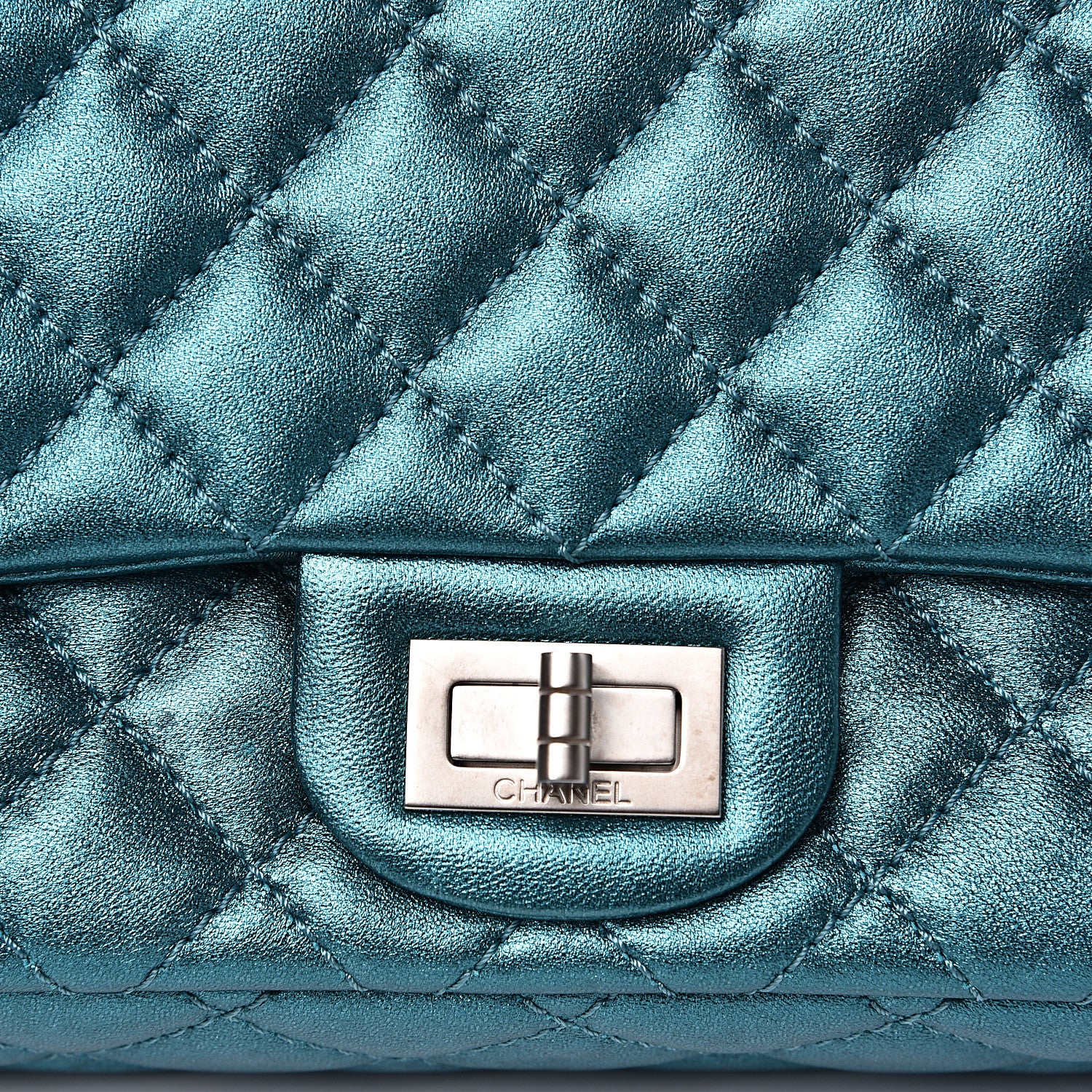 Chanel Metallic Calfskin 2.55 Reissue 225 Flap Turquoise 9 of 14