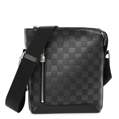 Louis Vuitton Damier Infini Discovery Messenger BB Onyx 1 of 9