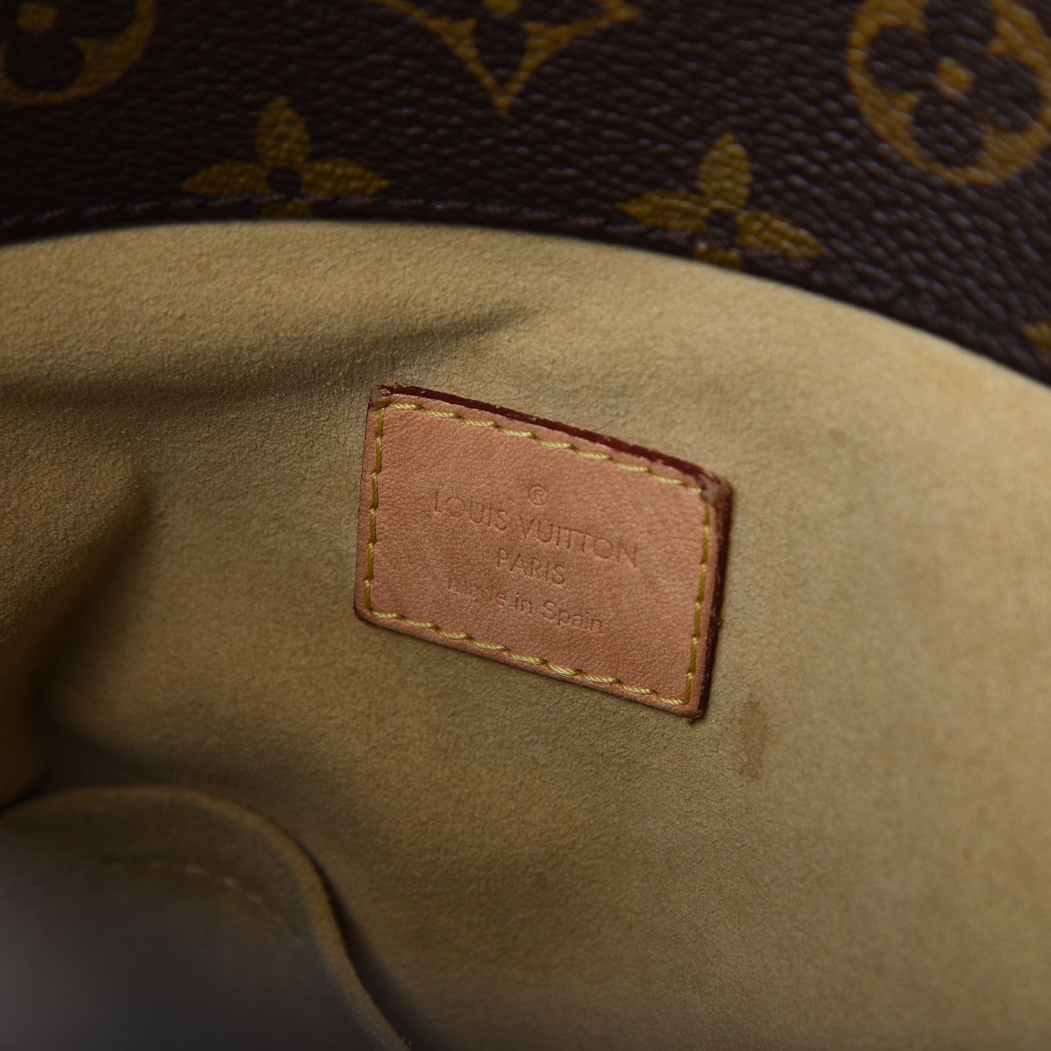 Louis Vuitton Monogram Artsy MM 5 of 9