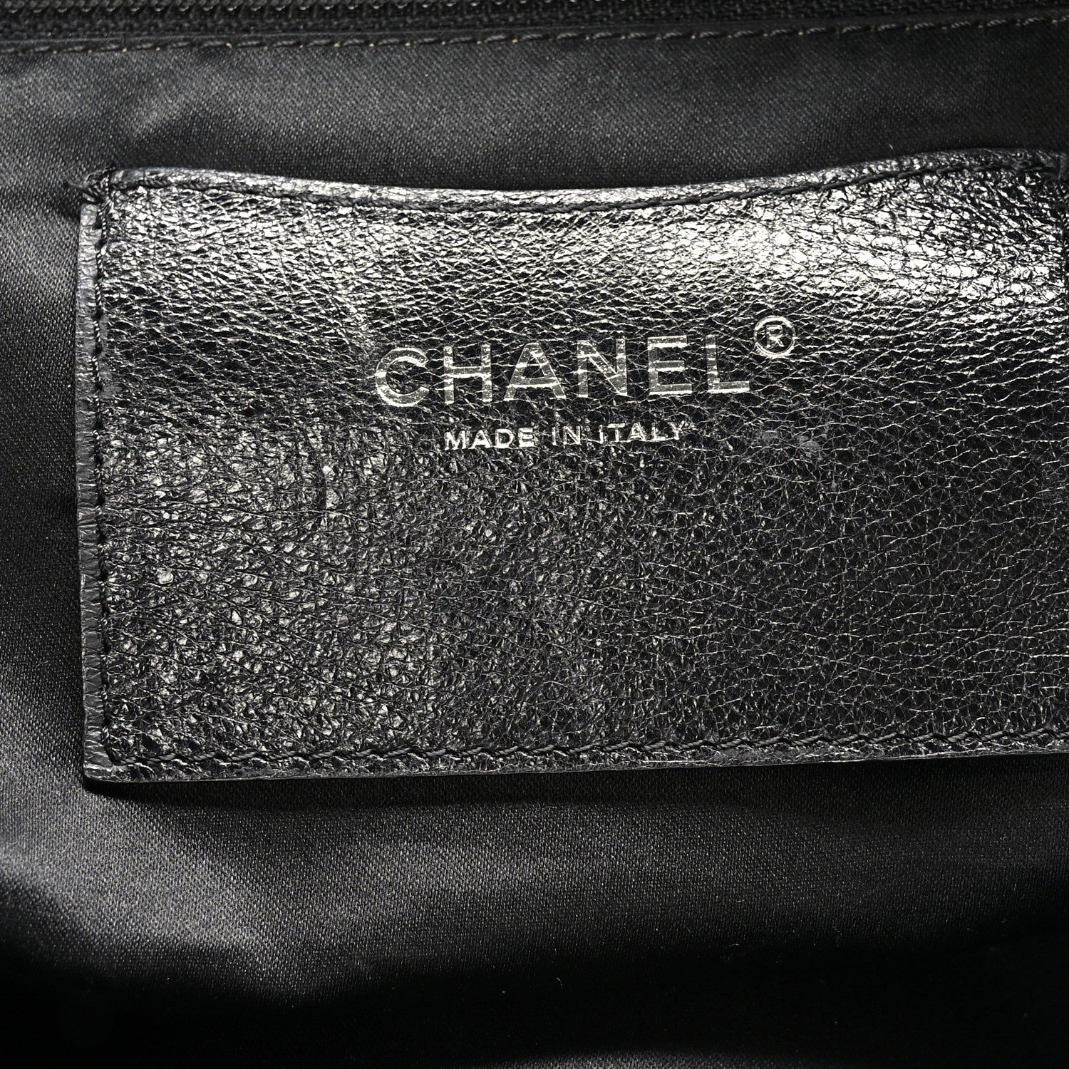 Chanel Glazed Calfskin Large On The Road Tote Black 8 of 11