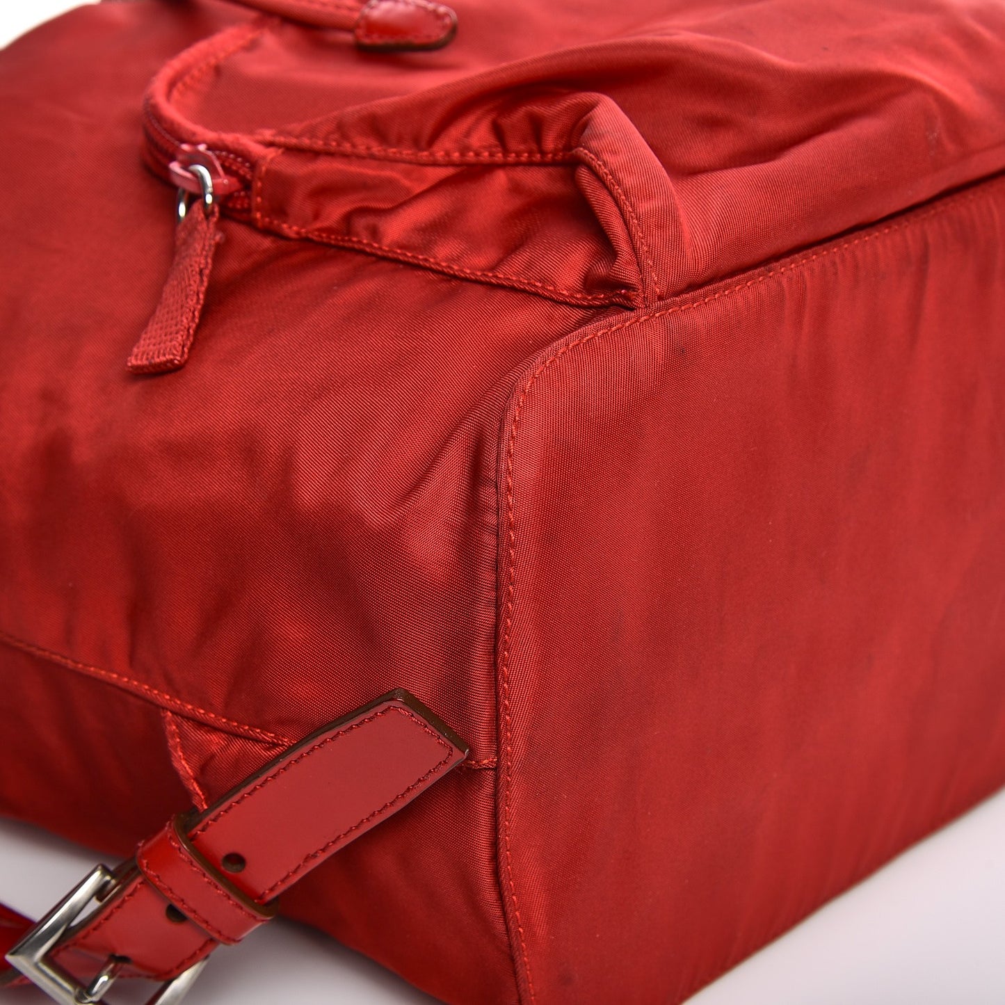 Nylon Vela Medium Backpack Rosso