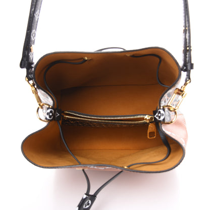 Louis Vuitton Monogram Giant Jungle NéoNoé Caramel 5 of 8