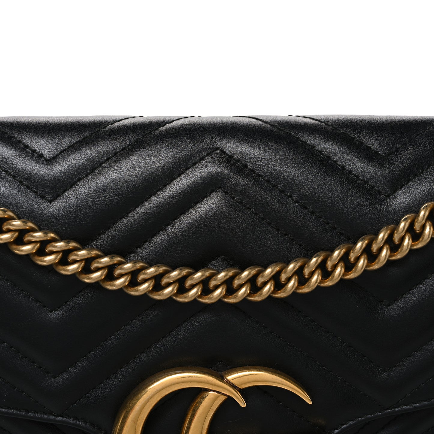 Calfskin Matelasse Medium GG Marmont Shoulder Bag Black