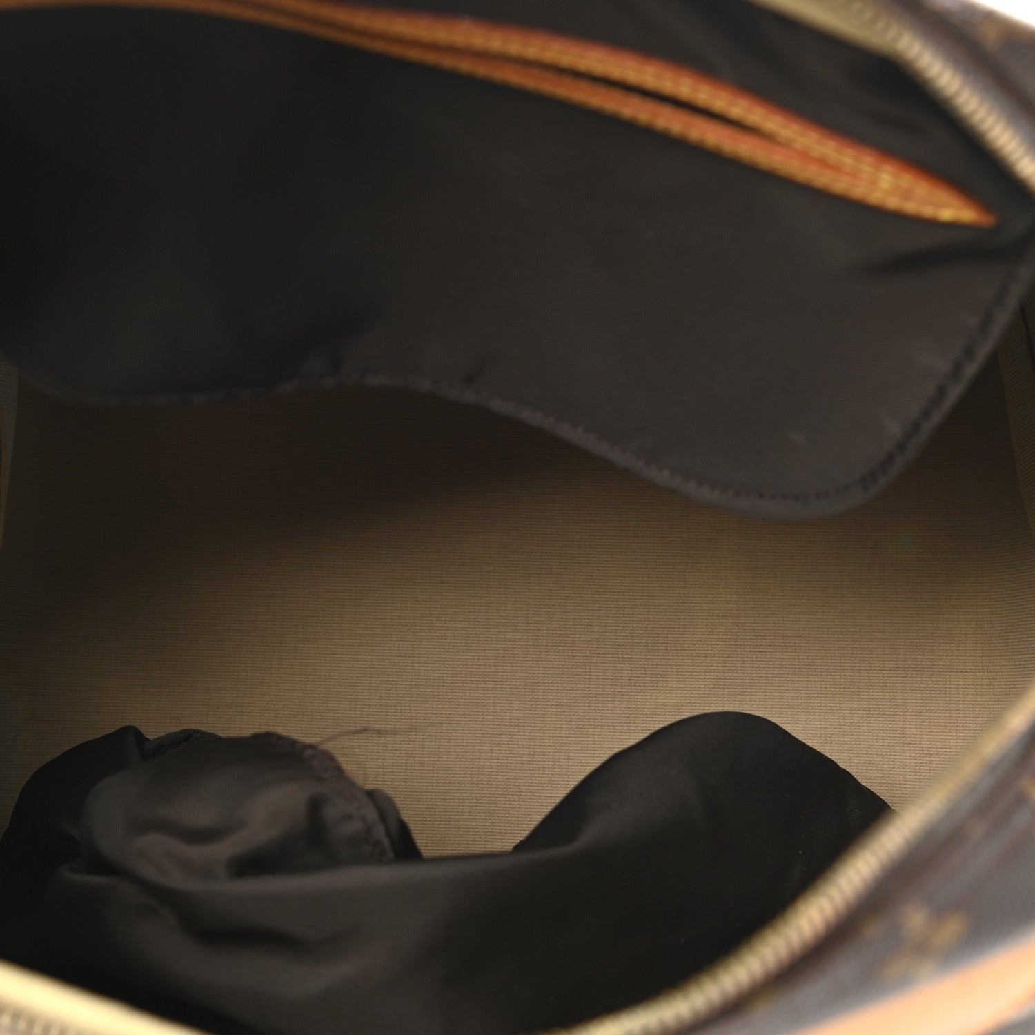 Louis Vuitton Monogram Evasion Sports Bag 4 of 14