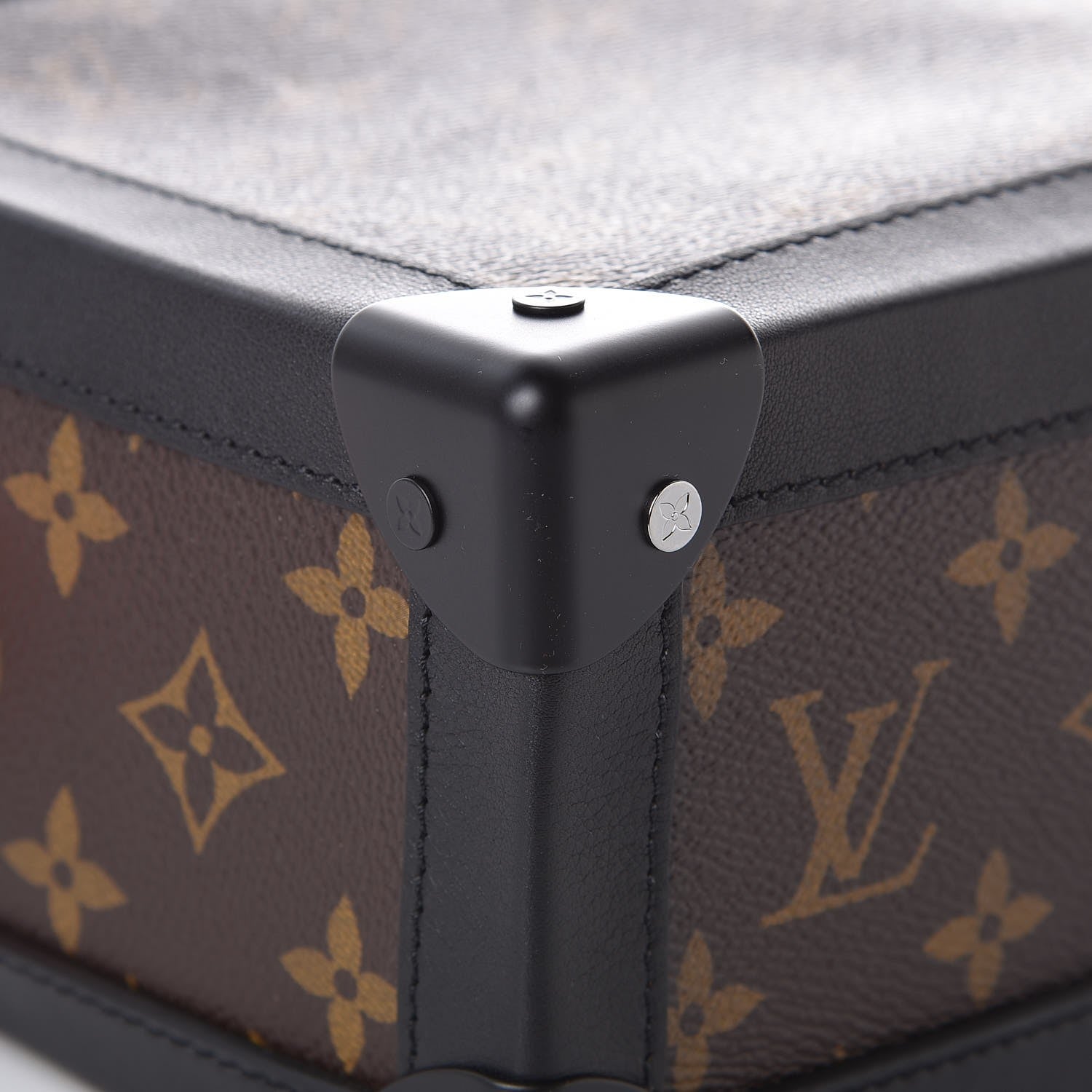 Louis Vuitton Monogram Solar Ray Soft Trunk 8 of 11