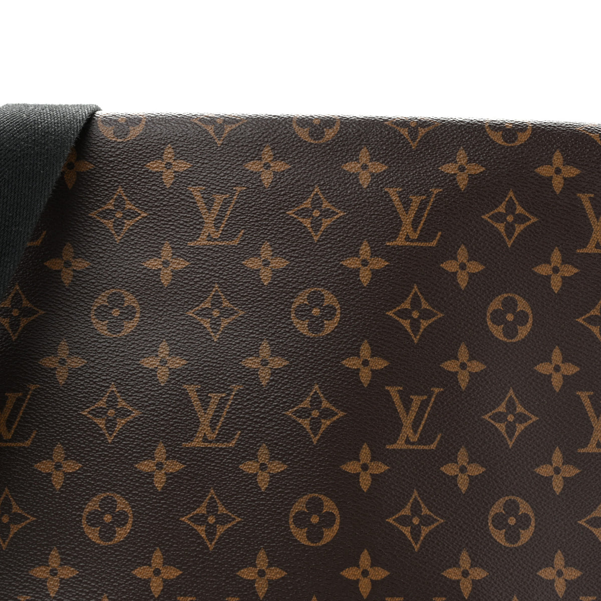 Louis Vuitton Monogram Macassar District MM 12 of 29