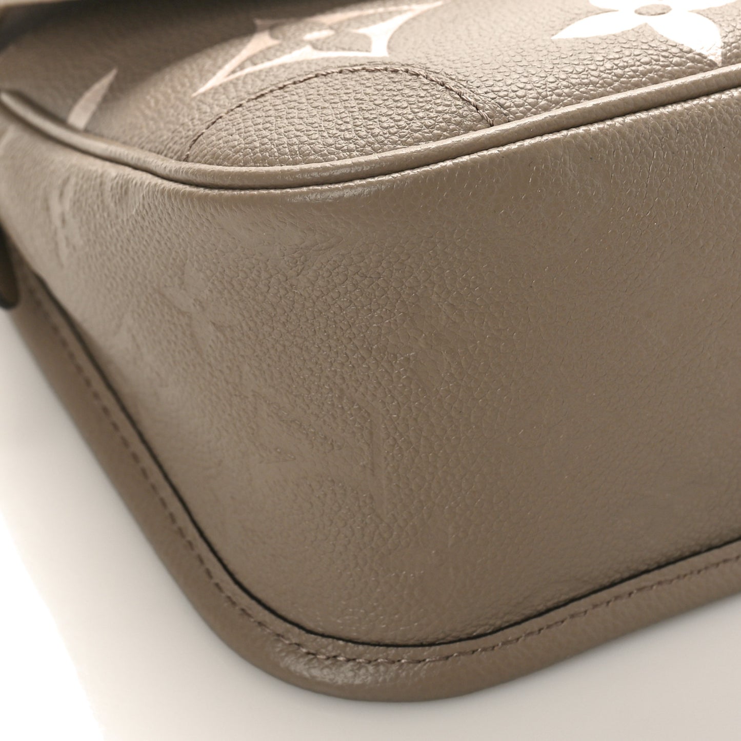 Empreinte Monogram Giant Diane Tourterelle Creme