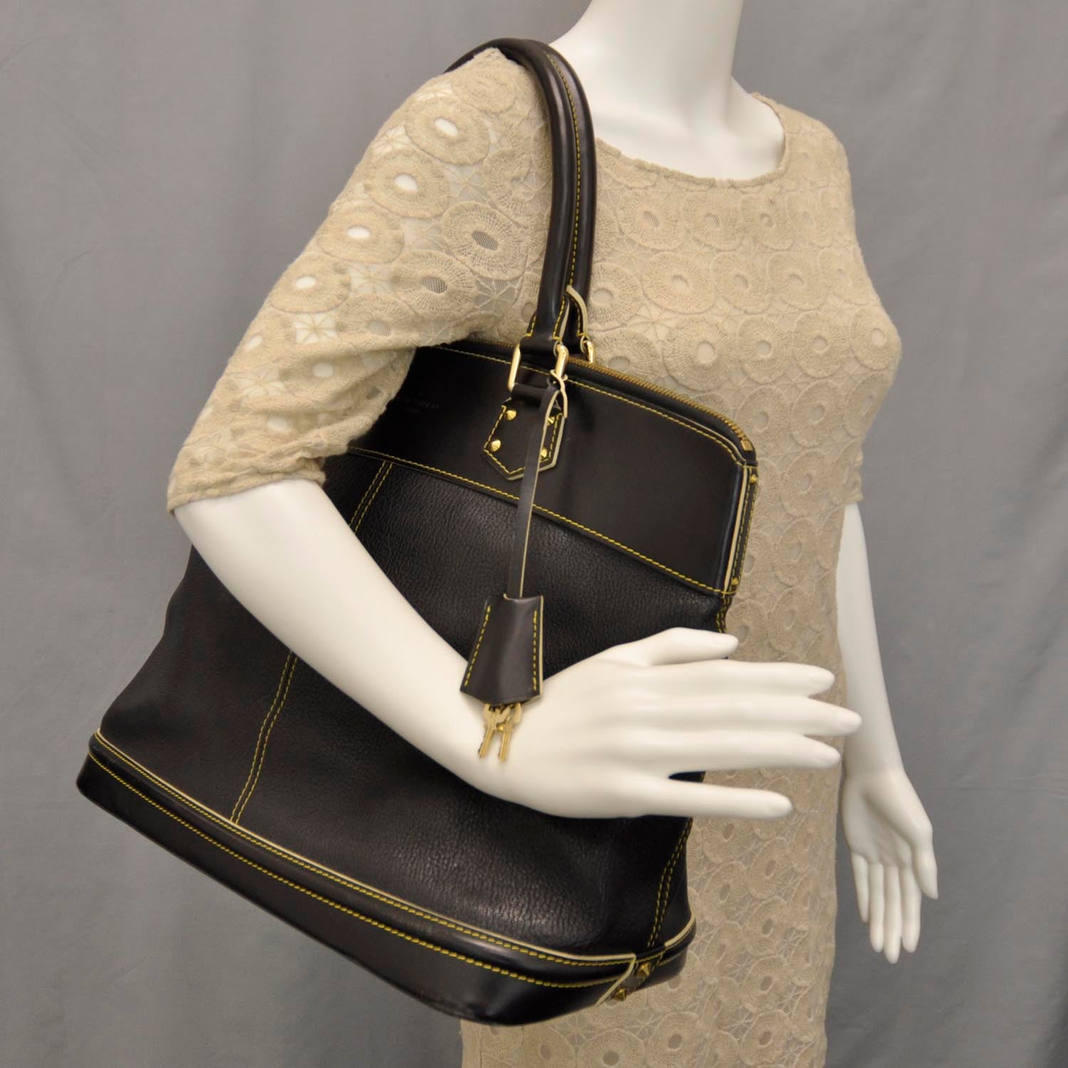 Louis Vuitton Suhali Lockit MM Black 2 of 11