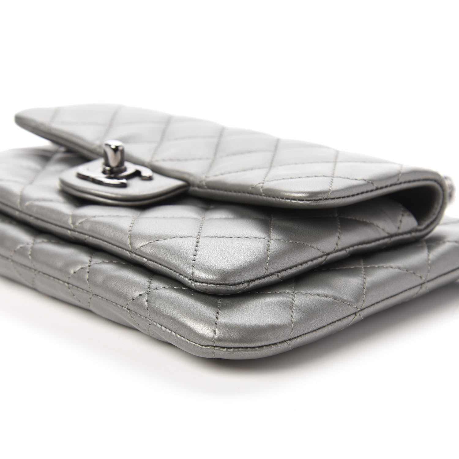 Chanel Metallic Calfskin Quilted Daily Zip Crossbody Silver 7 of 12