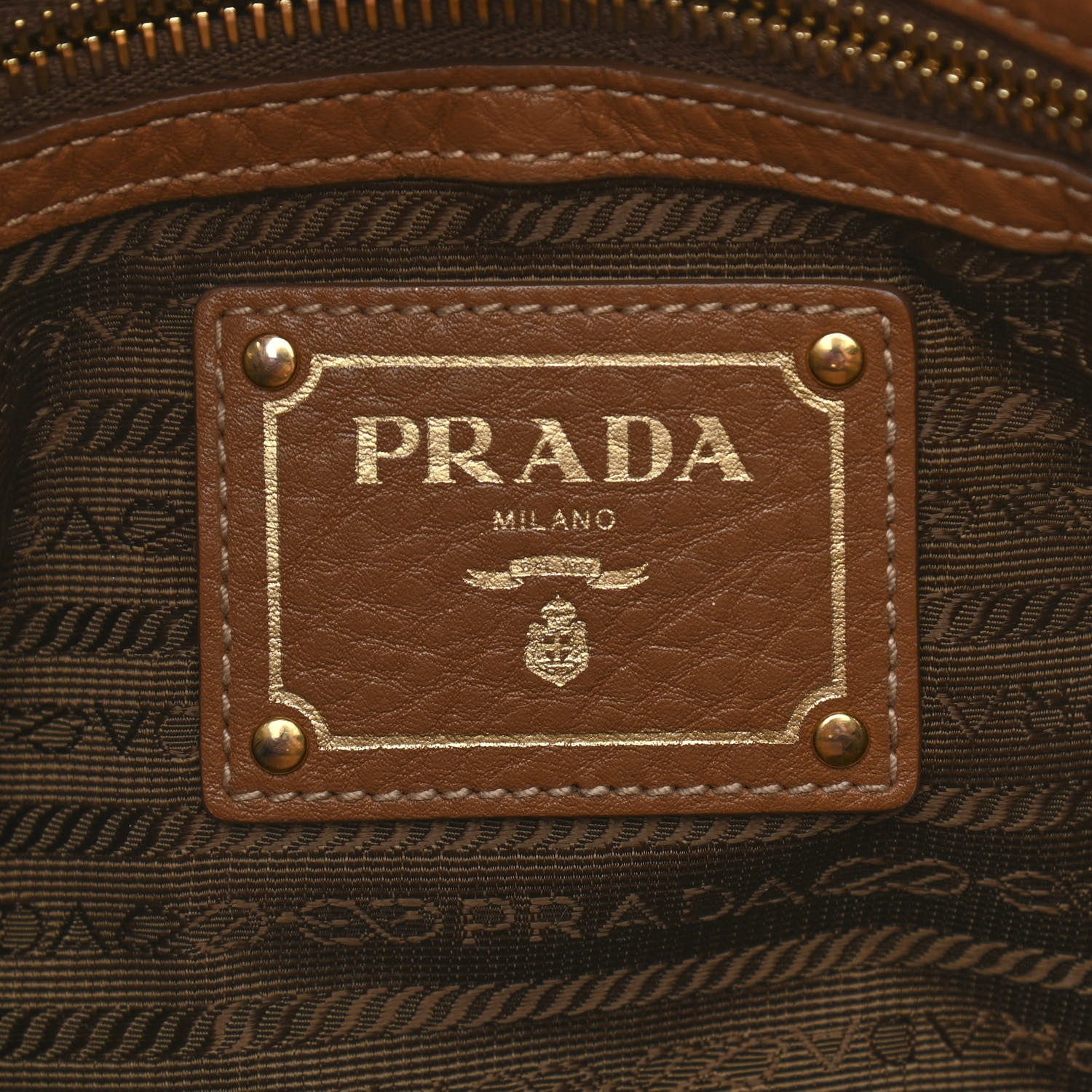 Prada Vitello Daino Side Pocket Hobo Cuoio 6 of 21