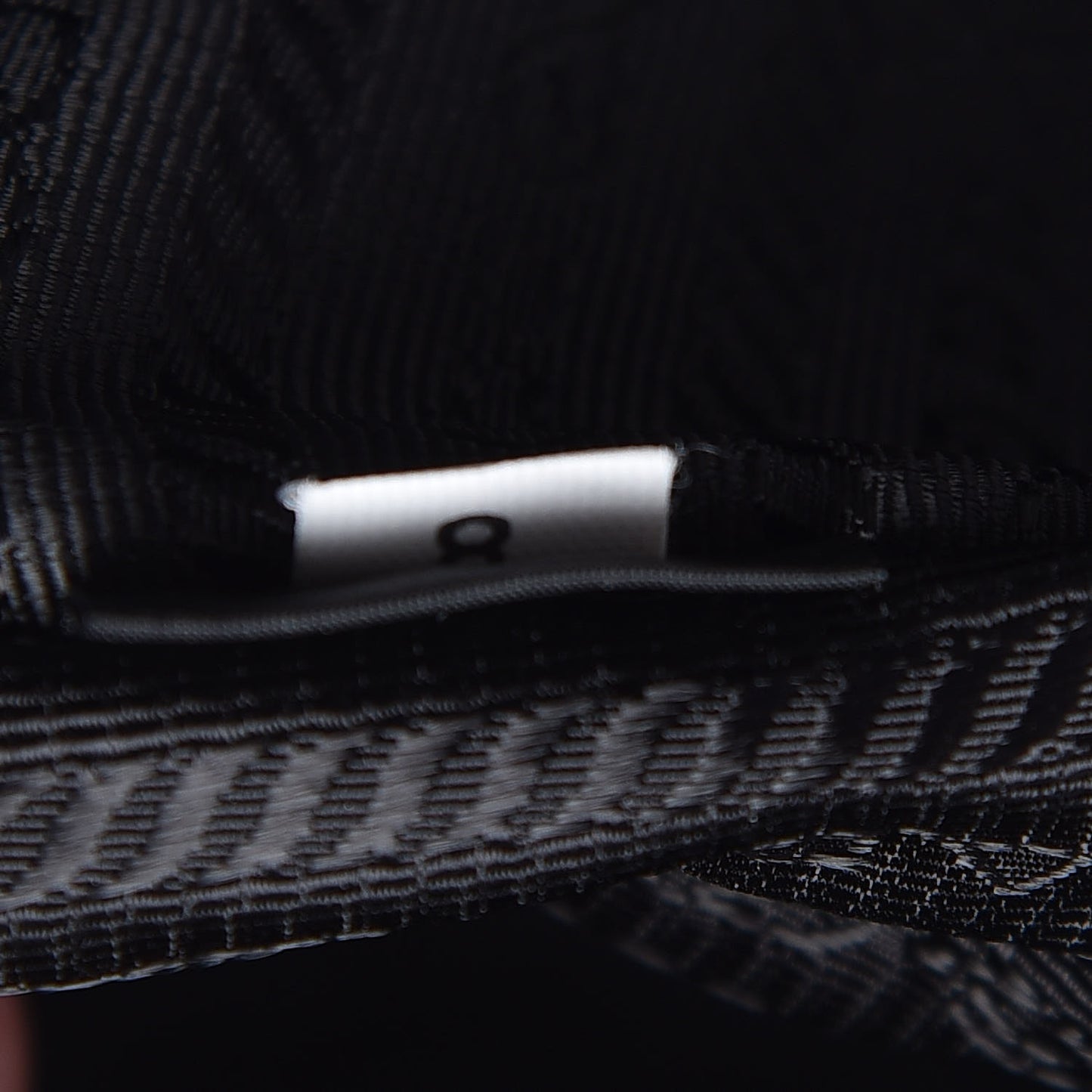 Tessuto Nylon Flat Messenger Bag Black