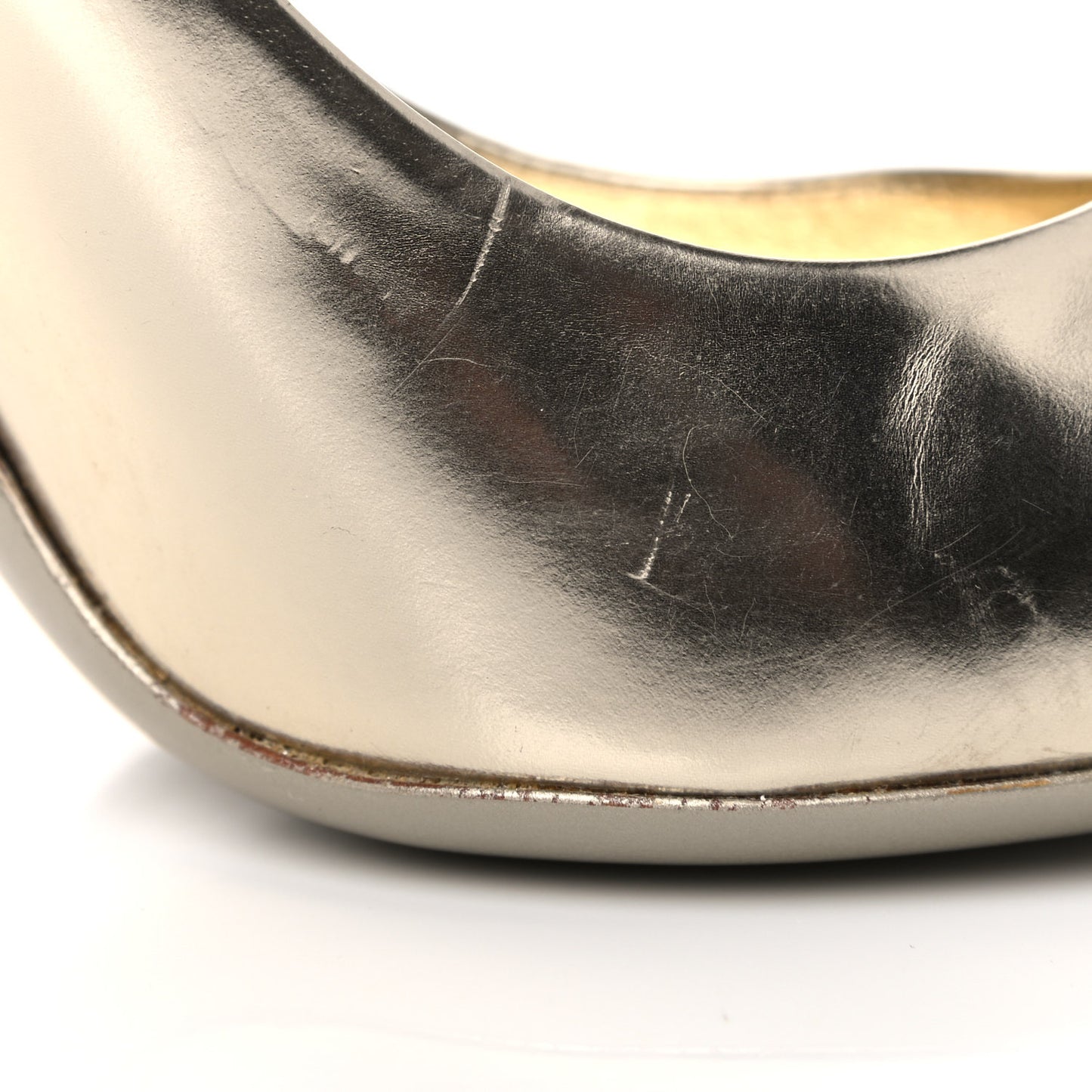 Calfskin Clara Pumps 40 Gold