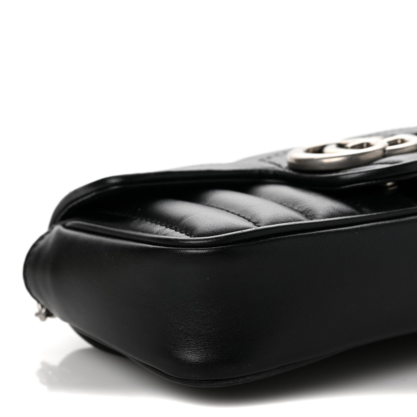 Calfskin Matelasse Aria Super Mini GG Marmont Shoulder Bag Black