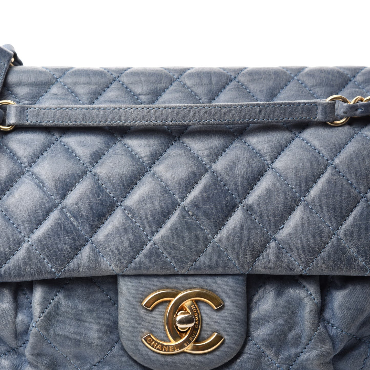 Iridescent Calfskin Large Chic Quilt Flap Dark Blue