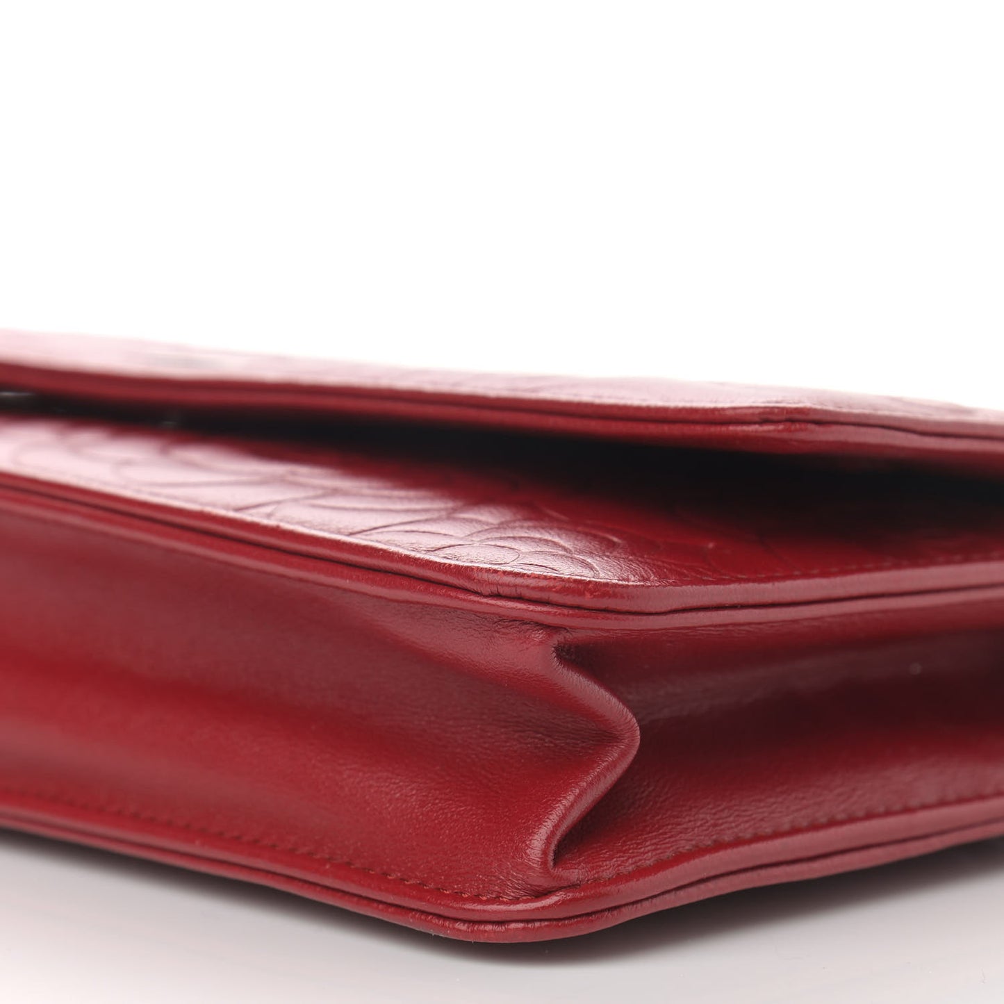 Lambskin Camellia Embossed Wallet On Chain WOC Red