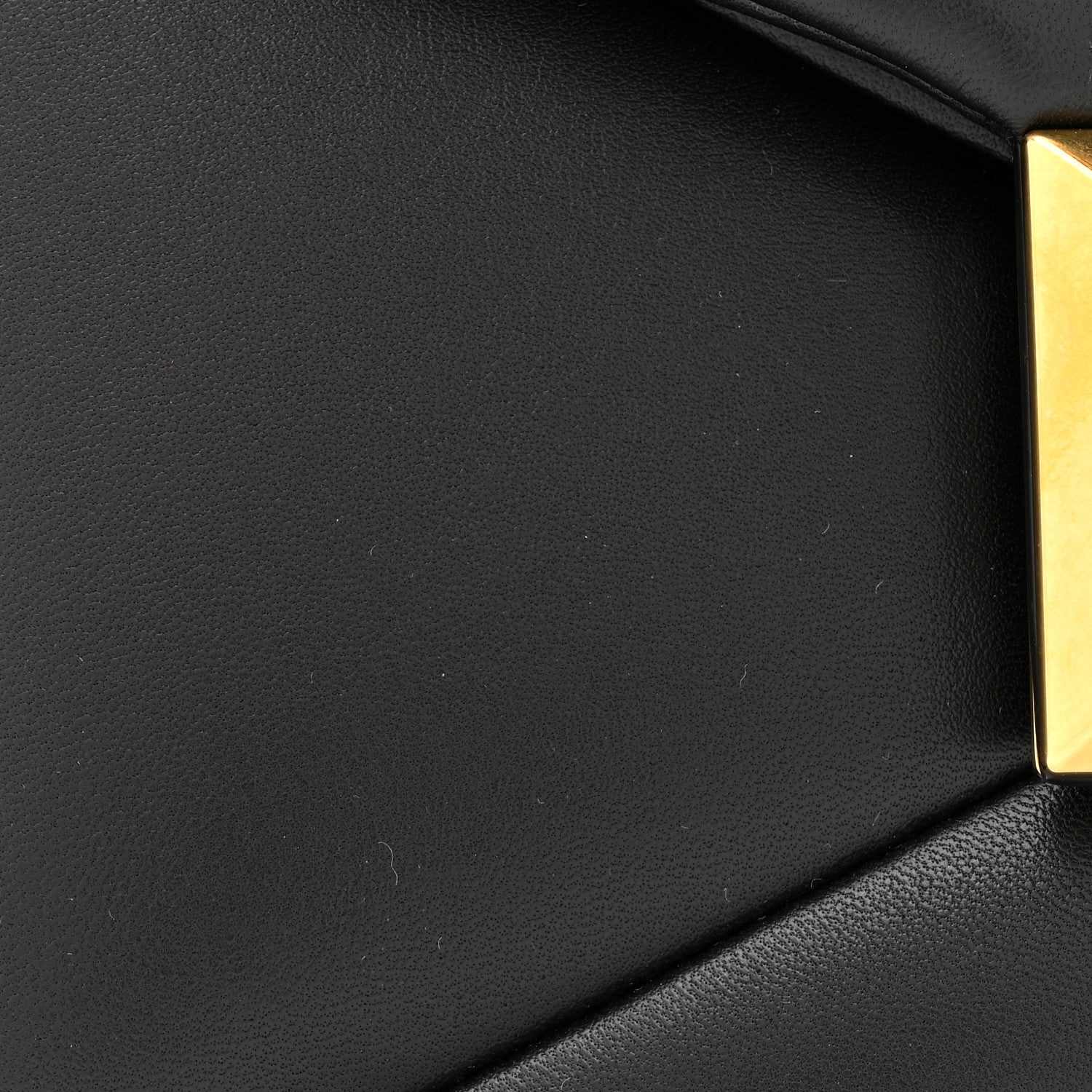 Valentino Garavani Nappa One Stud Chain Clutch Black 8 of 10