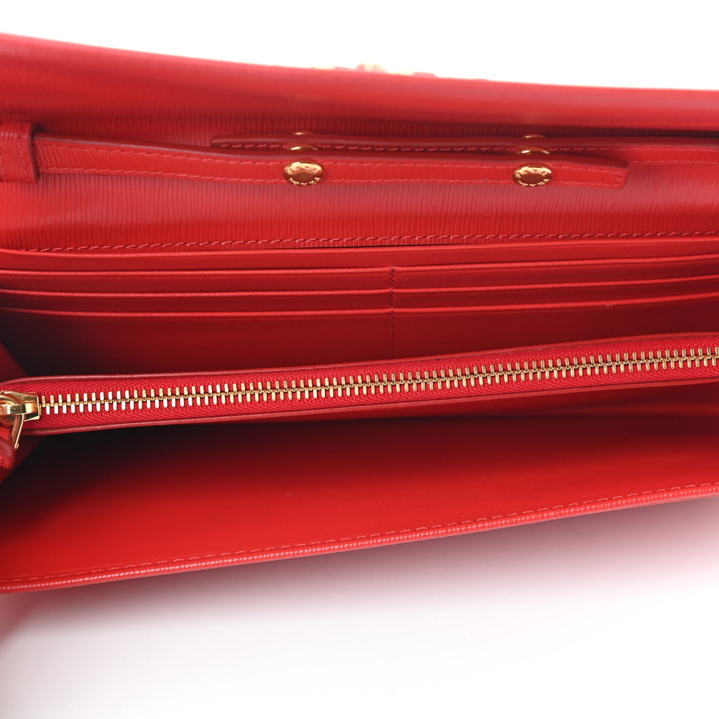 Vitello Move Metal Oro Chain Wallet Lacca