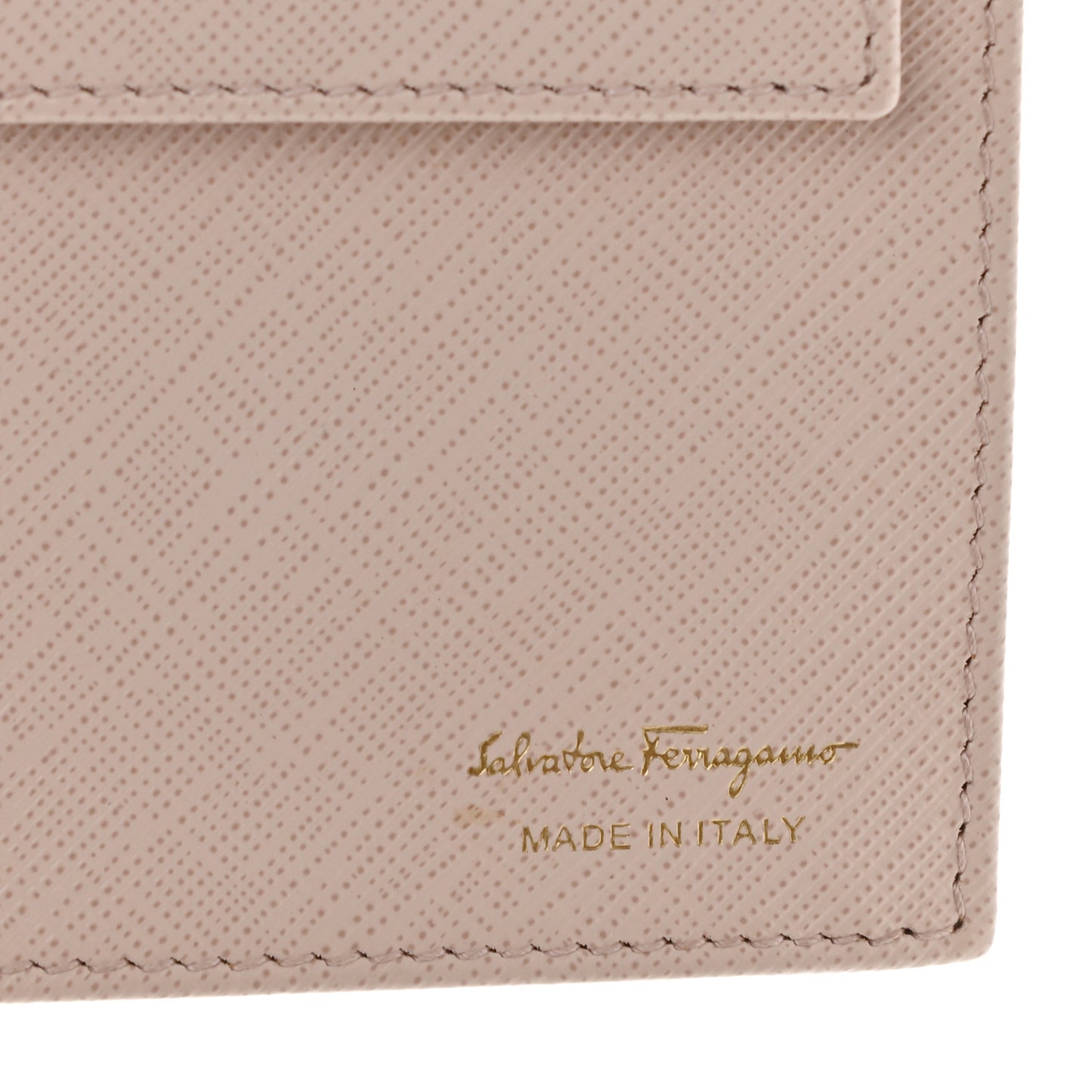 Calfskin Miss Vara Wallet On Chain Pink