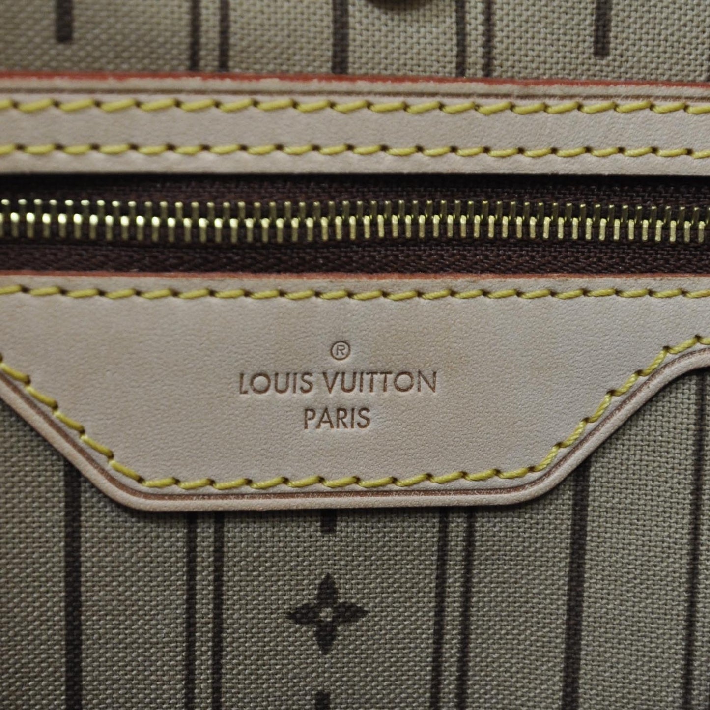 Monogram Delightful GM