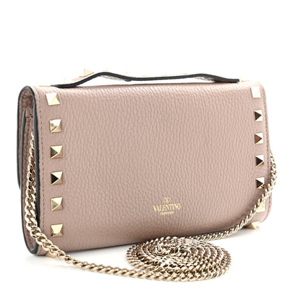 Valentino Garavani Pebbled Calfskin Rockstud Flip Lock Wallet On Chain Poudre 3 of 10