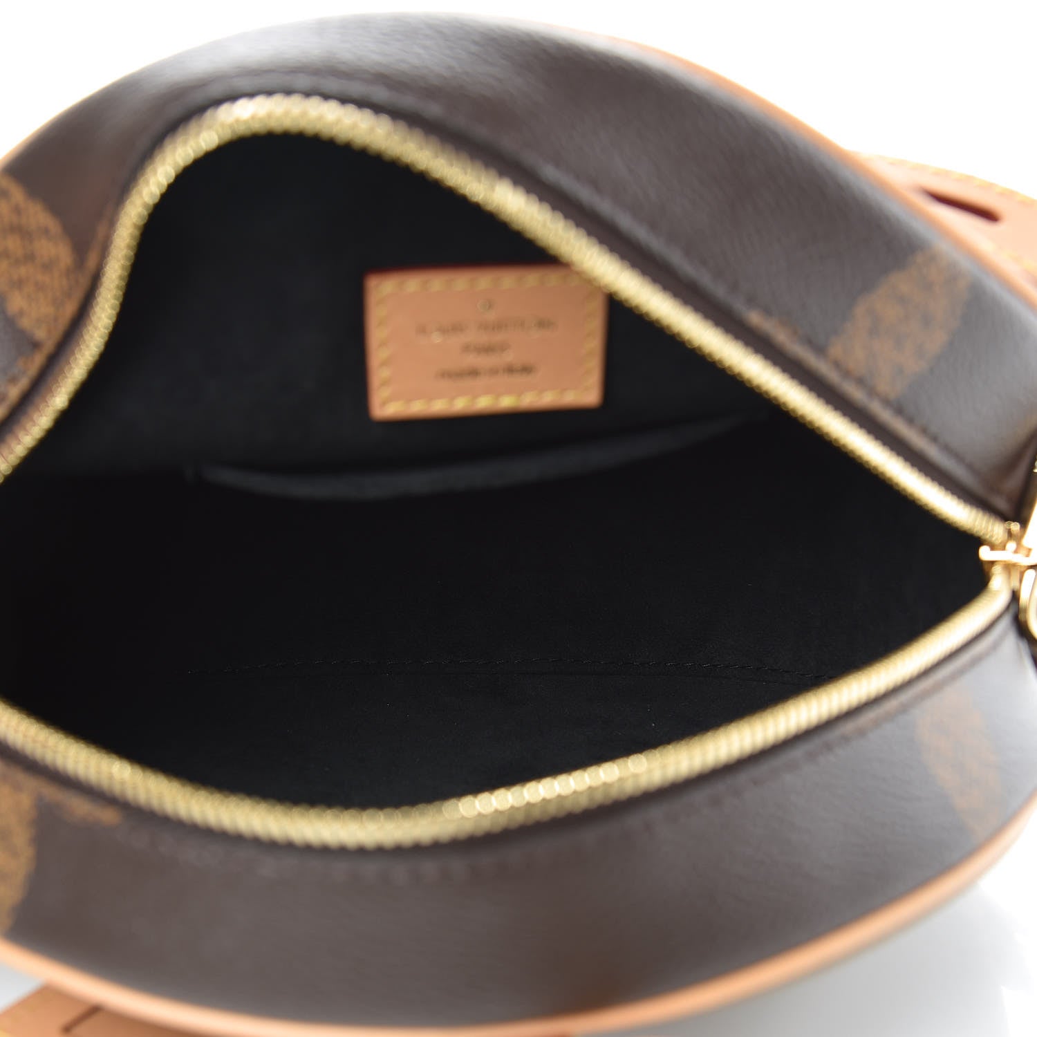 Louis Vuitton Reverse Monogram Giant Boite Chapeau Souple 5 of 7