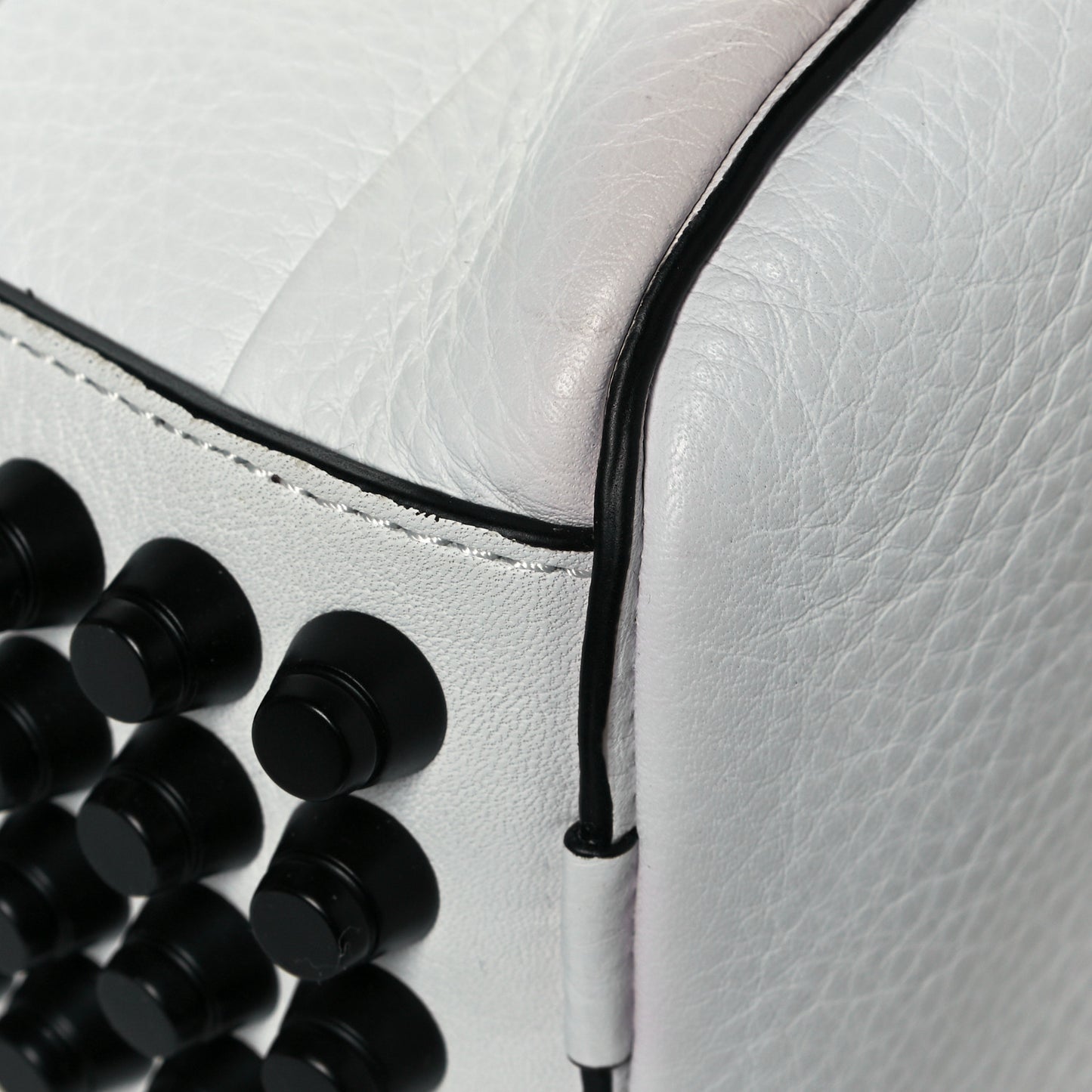 Pebbled Lambskin Rockie White Black Hardware