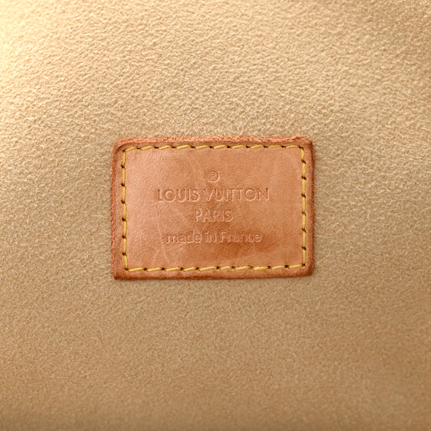 LOUIS VUITTON Monogram Manhattan GM