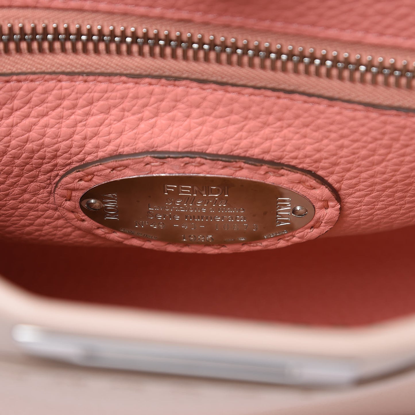 Cuoio Romano Selleria Bi-Color Medium Peekaboo Iconic Satchel Rosa Plaster Pesca