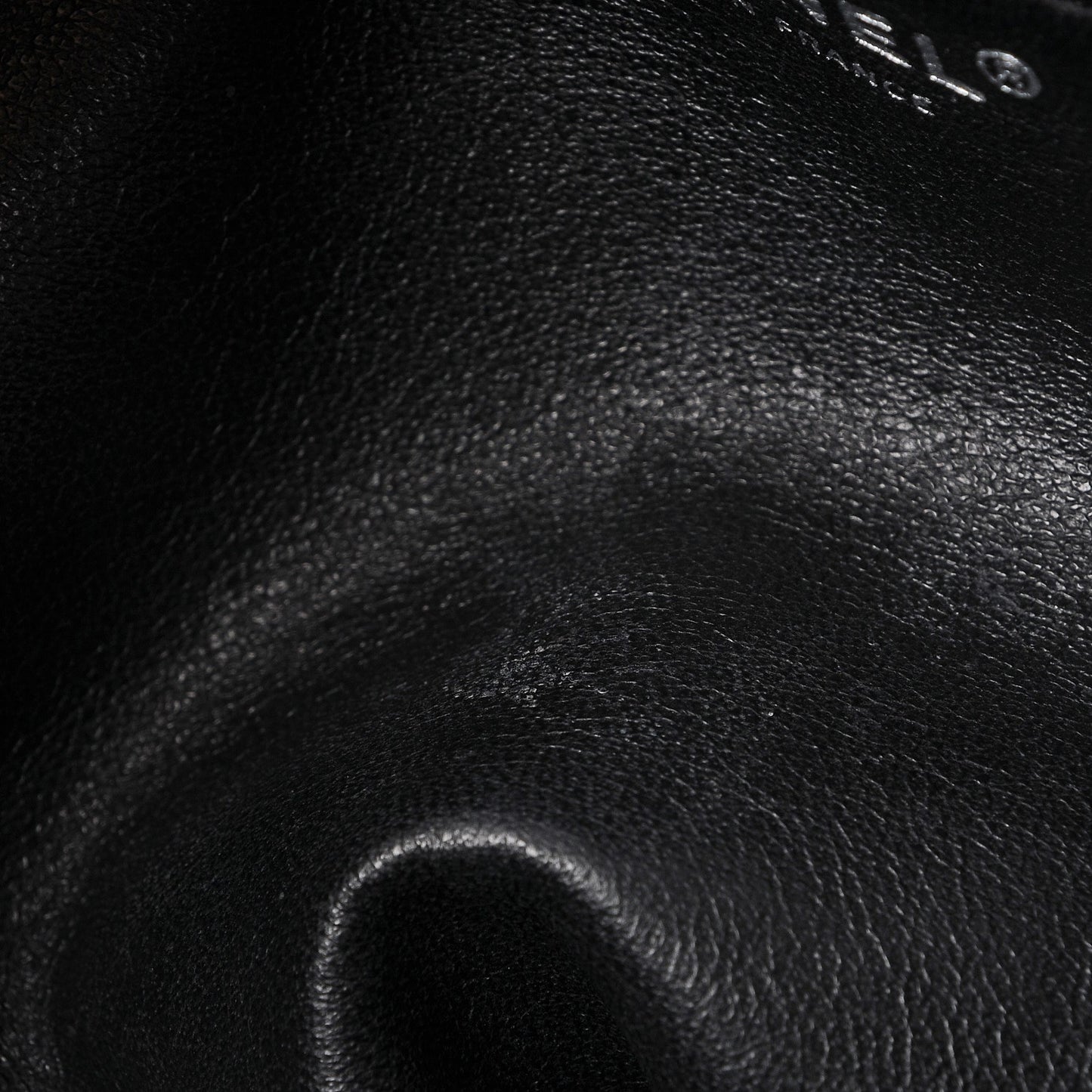 Calfskin Diagonal Ligne Tote Black